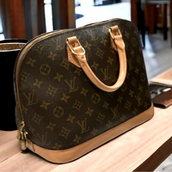 Vintage Louis Vuitton Monogram “Alma” Handbag Width 11x Base 6.5 x H 9” … - Picture 2 of 16